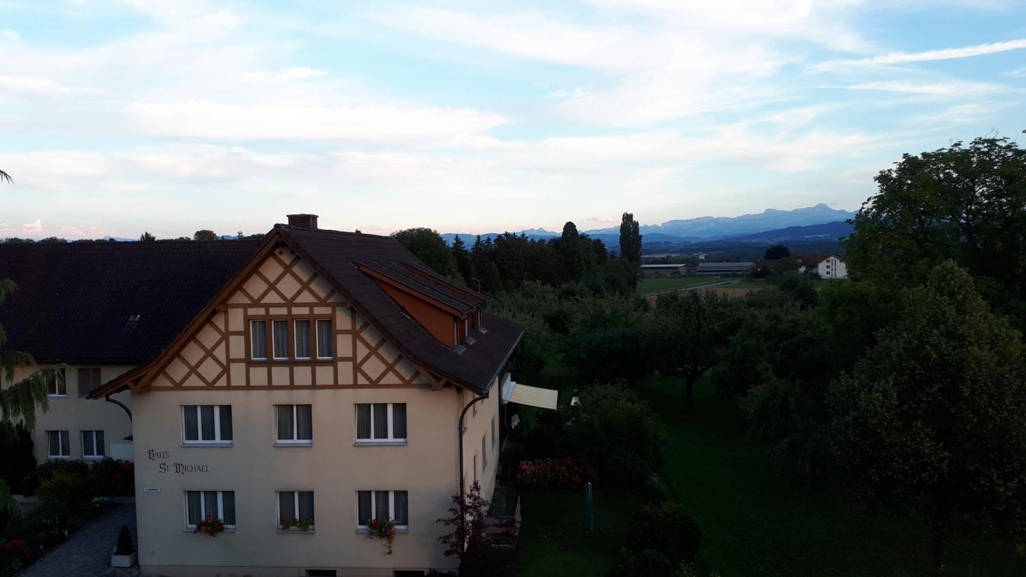 Haus St.Michael Hotel Dozwil Buitenkant foto
