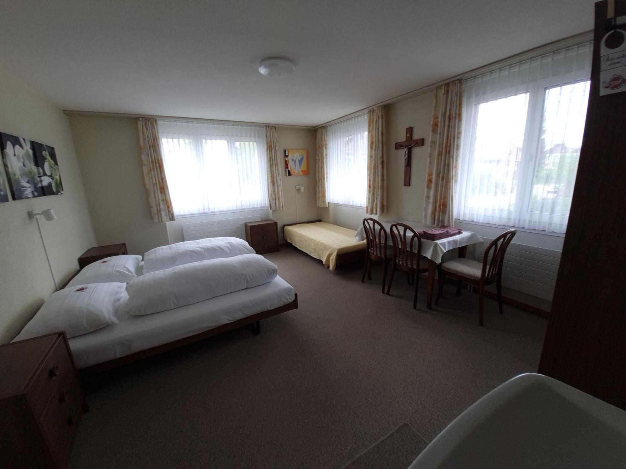 Haus St.Michael Hotel Dozwil Buitenkant foto